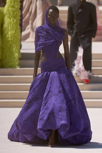 Look 23